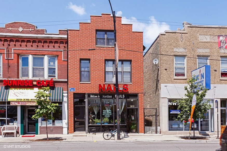 2010 W. Chicago Ave. 2010 W. Chicago Ave., IL 60622 West Town - Leasing by Cross Street